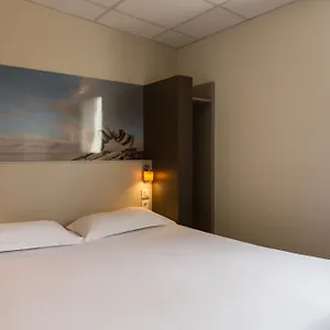 ptit-dej-hotel-clermont-ferrand-aubiere.hotels-rhonealpes.com/