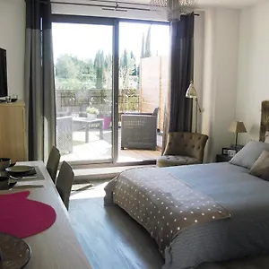 studio-a-deux-pas-daix.aixenprovencehotels.org/